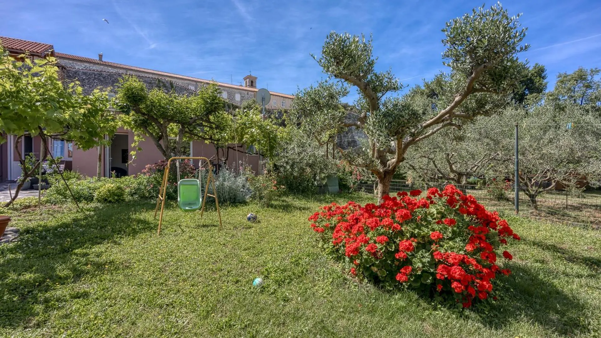 Casa Marti With Terrace & Garden Apartment Rovinj